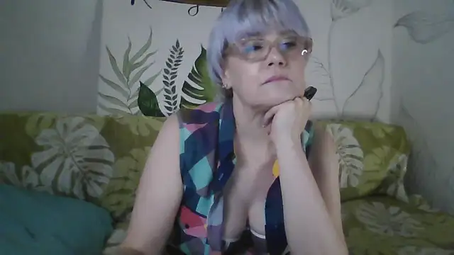 Catty Lady online show from 12-02-25, 08:15