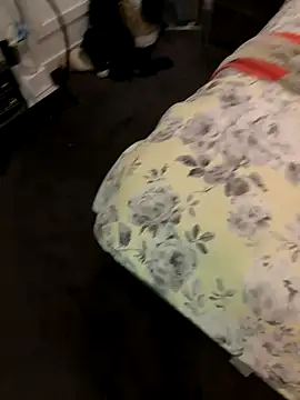 Snapshot of Reacher110565 chatting on 11-28-25, 02:20 Reacher110565 online show from 11-28-25, 02:20