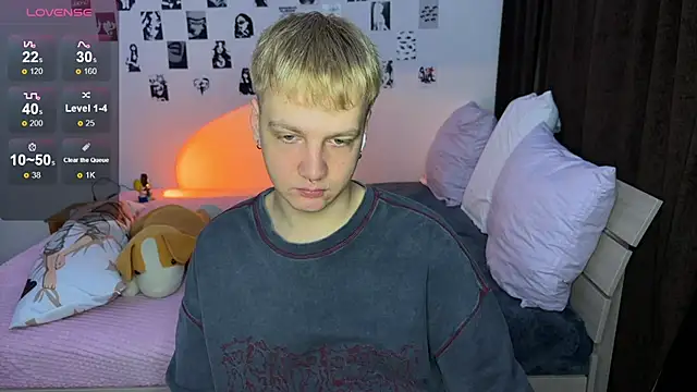 olivertasty online show from 10-24-25, 01:40