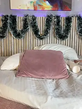 Saracooper   online show from 11-21-25, 03:38