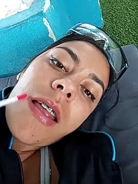 Snapshot of SharonDustLove chatting on 12-14-25, 07:51 SharonDustLove online show from 12-14-25, 07:51