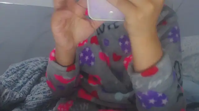 sabrina v  online show from 11-29-25, 04:10