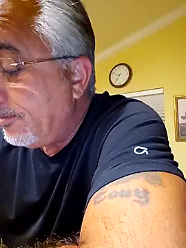 FlirtyOneForU online show from 01-17-26, 02:38