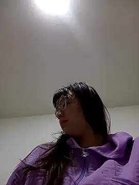 Snapshot of lareinalareinadelanal chatting on 10-02-25, 01:18 lareinalareinadelanal online show from 10-02-25, 01:18