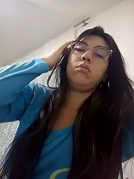 Snapshot of lareinalareinadelanal chatting on 10-04-25, 01:53 lareinalareinadelanal online show from 10-04-25, 01:53