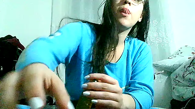 Snapshot of lareinalareinadelanal chatting on 10-05-25, 01:59 lareinalareinadelanal online show from 10-05-25, 01:59