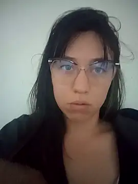 Snapshot of lareinalareinadelanal chatting on 10-11-25, 11:42 lareinalareinadelanal online show from 10-11-25, 11:42