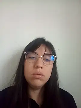 Snapshot of lareinalareinadelanal chatting on 10-16-25, 11:44 lareinalareinadelanal online show from 10-16-25, 11:44