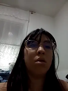 Snapshot of lareinalareinadelanal chatting on 10-22-25, 01:33 lareinalareinadelanal online show from 10-22-25, 01:33