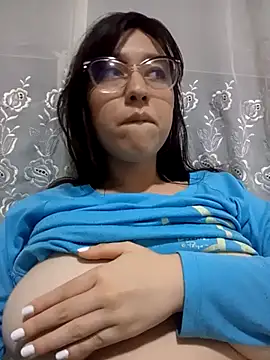 Snapshot of lareinalareinadelanal chatting on 11-02-25, 01:30 lareinalareinadelanal online show from 11-02-25, 01:30