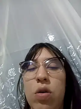 Snapshot of lareinalareinadelanal chatting on 11-04-25, 11:26 lareinalareinadelanal online show from 11-04-25, 11:26