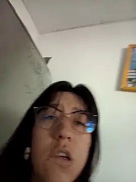 Snapshot of lareinalareinadelanal chatting on 11-09-25, 12:47 lareinalareinadelanal online show from 11-09-25, 12:47