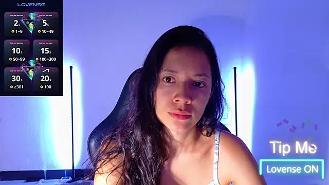 Snapshot of Sarasavage chatting on 05-11-26, 12:11 Sarasavage online show from 05-11-26, 12:11