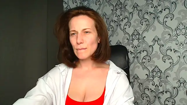 Snapshot of Kelly_Kisss chatting on 06-13-26, 12:25 Kelly Kisss online show from 06-13-26, 12:25