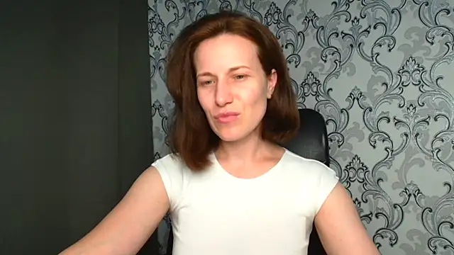 Snapshot of Kelly_Kisss chatting on 06-20-26, 11:24 Kelly Kisss online show from 06-20-26, 11:24