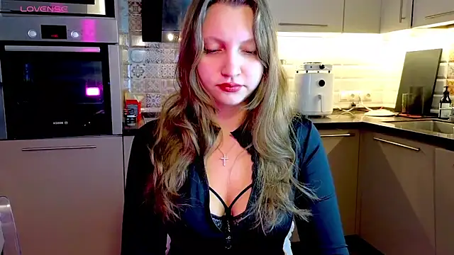 Snapshot of Brightsstar chatting on 02-03-26, 02:33 Brightsstar online show from 02-03-26, 02:33