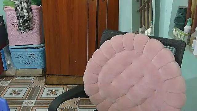 Uhem112 online show from 09-26-25, 01:09