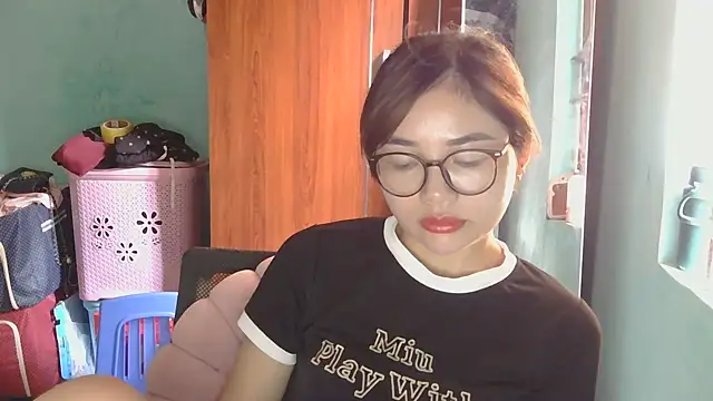 Uhem112 online show from 10-05-25, 02:32