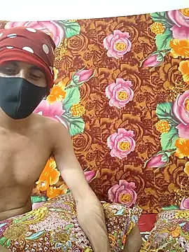 Snapshot of Seducing_couple chatting on 09-09-25, 09:25 Seducing couple online show from 09-09-25, 09:25