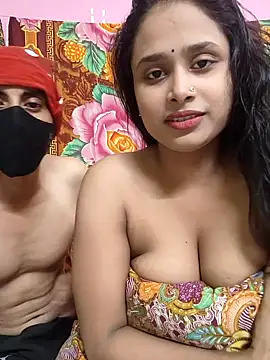 Snapshot of Seducing_couple chatting on 10-03-25, 07:16 Seducing couple online show from 10-03-25, 07:16
