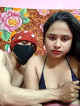 Seducing couple online show from 03-25-26, 10:32