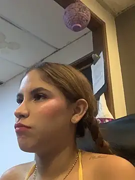 MiiluRosse online show from 10-28-25, 12:19