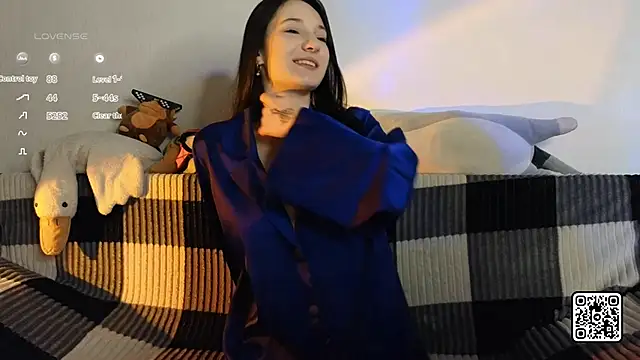 OdelynBagge online show from 10-28-25, 05:15