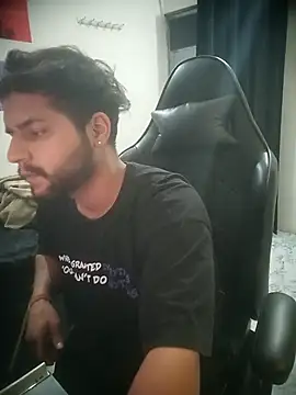 Kartikkartik8595 online show from 03-22-26, 09:29