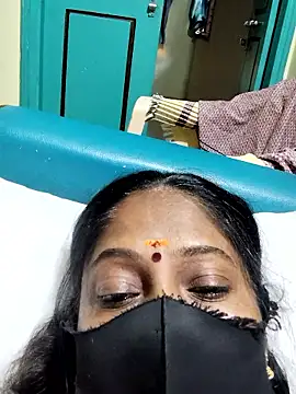 Snapshot of papukurty chatting on 10-13-25, 11:10 papukurty online show from 10-13-25, 11:10