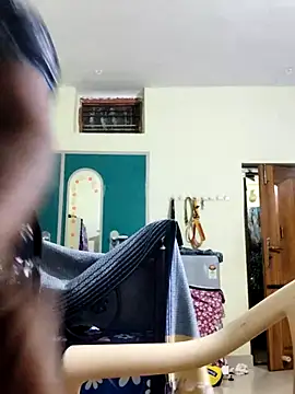 Snapshot of papukurty chatting on 10-22-25, 04:07 papukurty online show from 10-22-25, 04:07