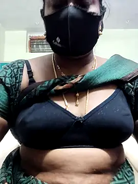 Snapshot of papukurty chatting on 10-25-25, 10:34 papukurty online show from 10-25-25, 10:34