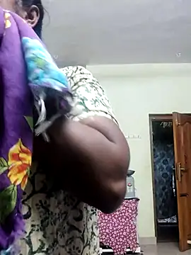 Snapshot of papukurty chatting on 11-05-25, 12:54 papukurty online show from 11-05-25, 12:54