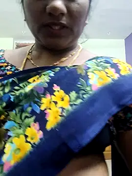 Snapshot of papukurty chatting on 11-05-25, 01:00 papukurty online show from 11-05-25, 01:00