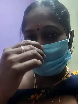 Snapshot of papukurty chatting on 11-06-25, 01:56 papukurty online show from 11-06-25, 01:56