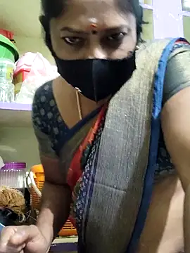 Snapshot of papukurty chatting on 11-14-25, 01:43 papukurty online show from 11-14-25, 01:43