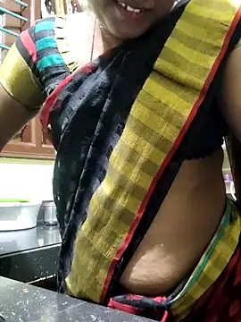 Snapshot of papukurty chatting on 11-23-25, 08:47 papukurty online show from 11-23-25, 08:47