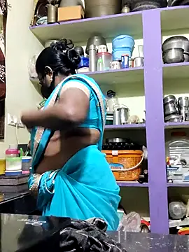 Snapshot of papukurty chatting on 11-24-25, 03:12 papukurty online show from 11-24-25, 03:12