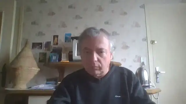 Snapshot of gegevincent chatting on 03-25-26, 01:28 gegevincent online show from 03-25-26, 01:28