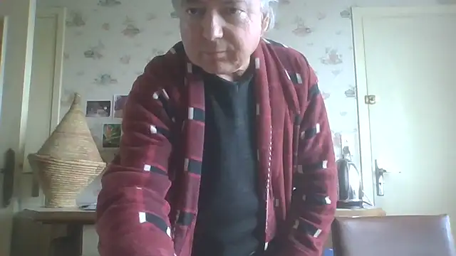 Snapshot of gegevincent chatting on 03-31-26, 11:21 gegevincent online show from 03-31-26, 11:21