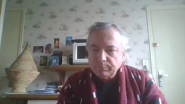Snapshot of gegevincent chatting on 04-13-26, 11:27 gegevincent online show from 04-13-26, 11:27