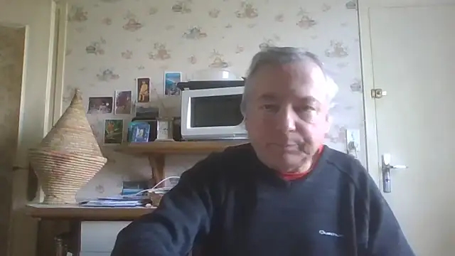 Snapshot of gegevincent chatting on 04-14-26, 10:54 gegevincent online show from 04-14-26, 10:54