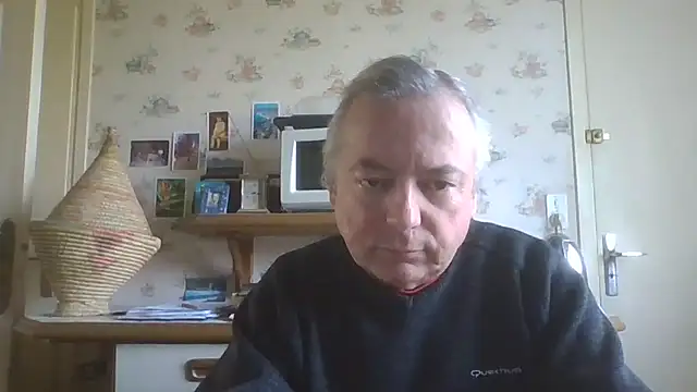 Snapshot of gegevincent chatting on 04-18-26, 11:14 gegevincent online show from 04-18-26, 11:14