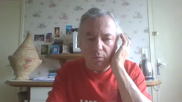 Snapshot of gegevincent chatting on 04-19-26, 11:31 gegevincent online show from 04-19-26, 11:31