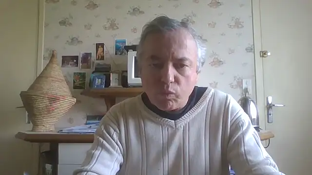 Snapshot of gegevincent chatting on 04-26-26, 10:57 gegevincent online show from 04-26-26, 10:57