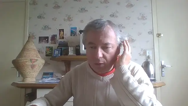 Snapshot of gegevincent chatting on 05-11-26, 02:45 gegevincent online show from 05-11-26, 02:45