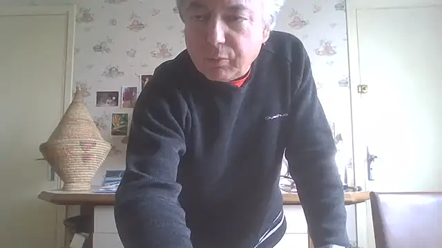 Snapshot of gegevincent chatting on 05-14-26, 11:17 gegevincent online show from 05-14-26, 11:17