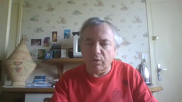 Snapshot of gegevincent chatting on 05-19-26, 12:33 gegevincent online show from 05-19-26, 12:33