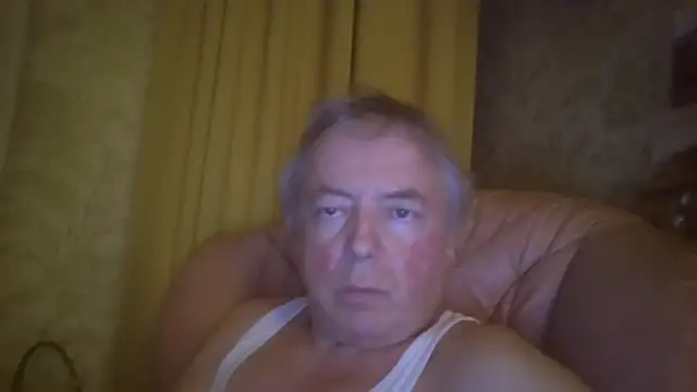 Snapshot of gegevincent chatting on 05-21-26, 09:33 gegevincent online show from 05-21-26, 09:33