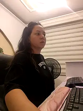 Abbyjoness21 online show from 11-17-25, 09:42