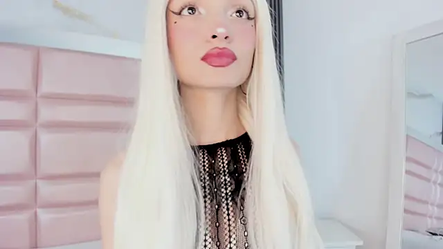 Snapshot of MaddieStark chatting on 11-07-25, 05:02 MaddieStark online show from 11-07-25, 05:02